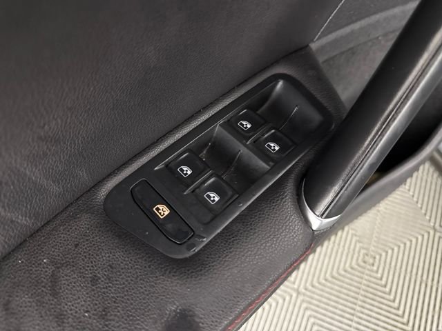 Used 2020 Volkswagen GTI S image 23