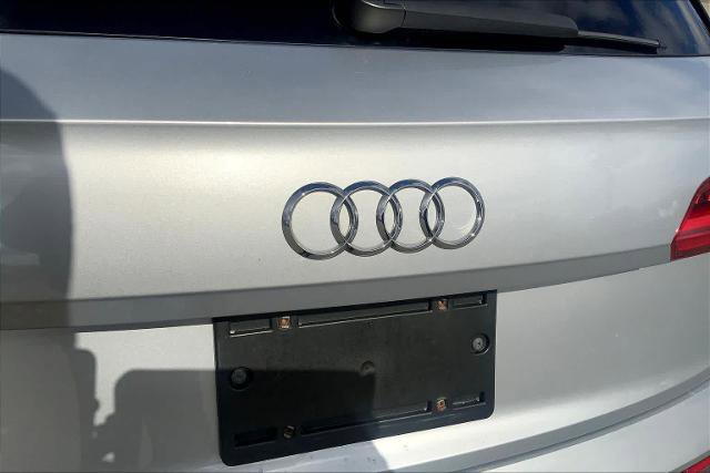 Used 2018 Audi SQ5 Premium Plus w/ Navigation Package image 33