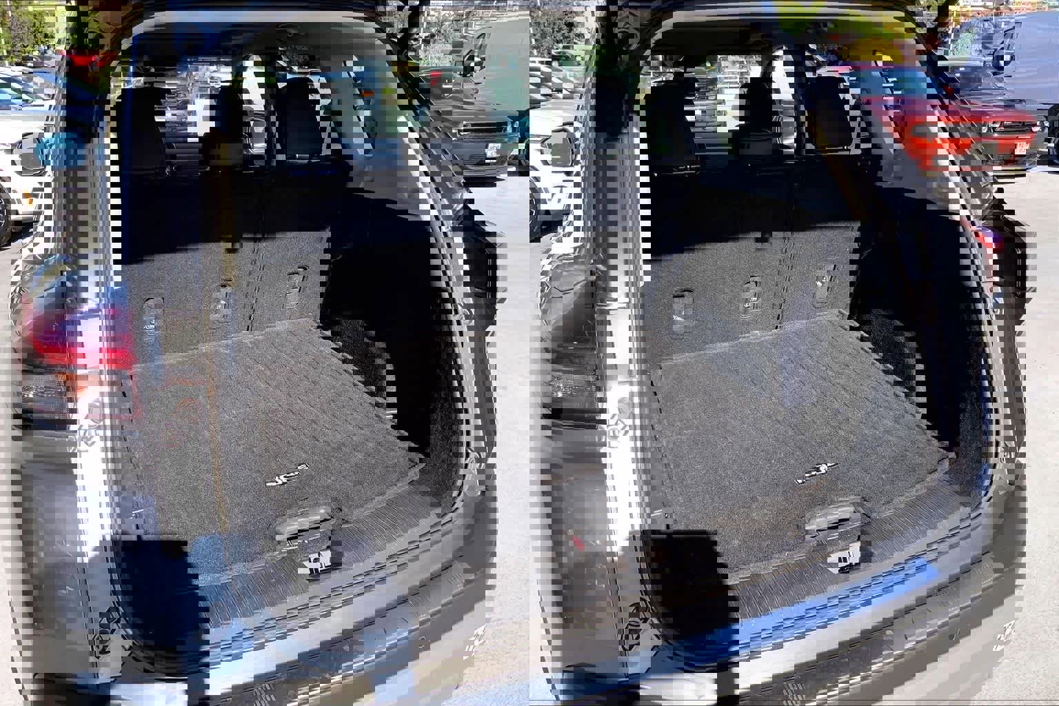 Used 2021 Nissan Rogue SV w/ Premium Package image 18