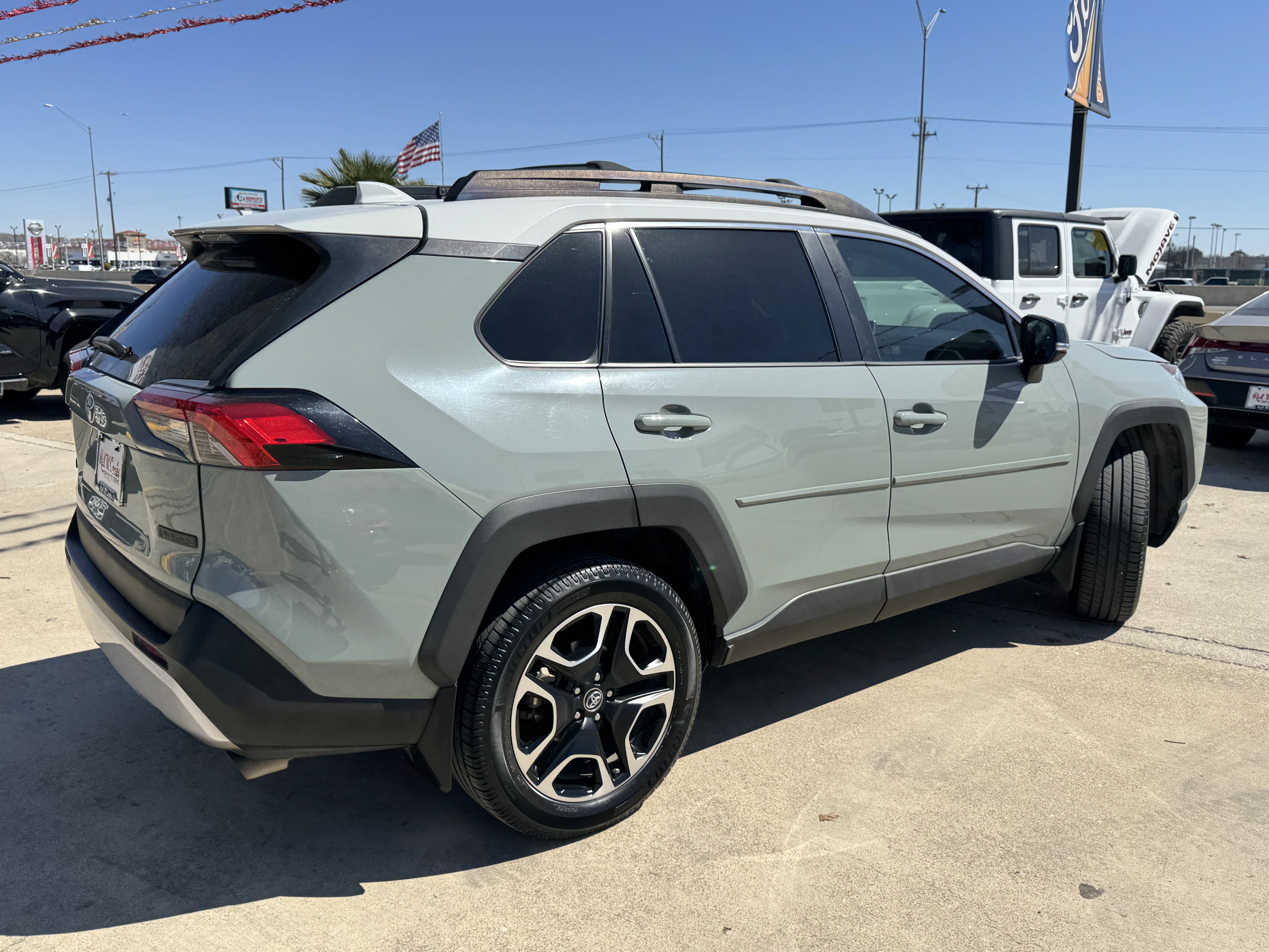 Used 2019 Toyota RAV4 Adventure image 4