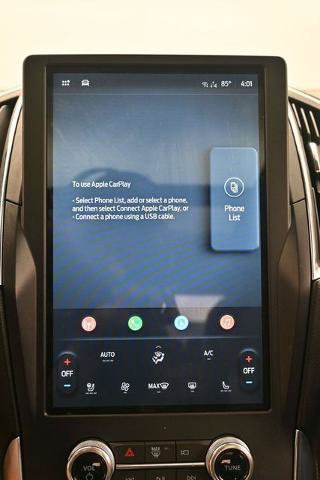 Certified 2022 Ford Edge Titanium AWD/4WD image 12