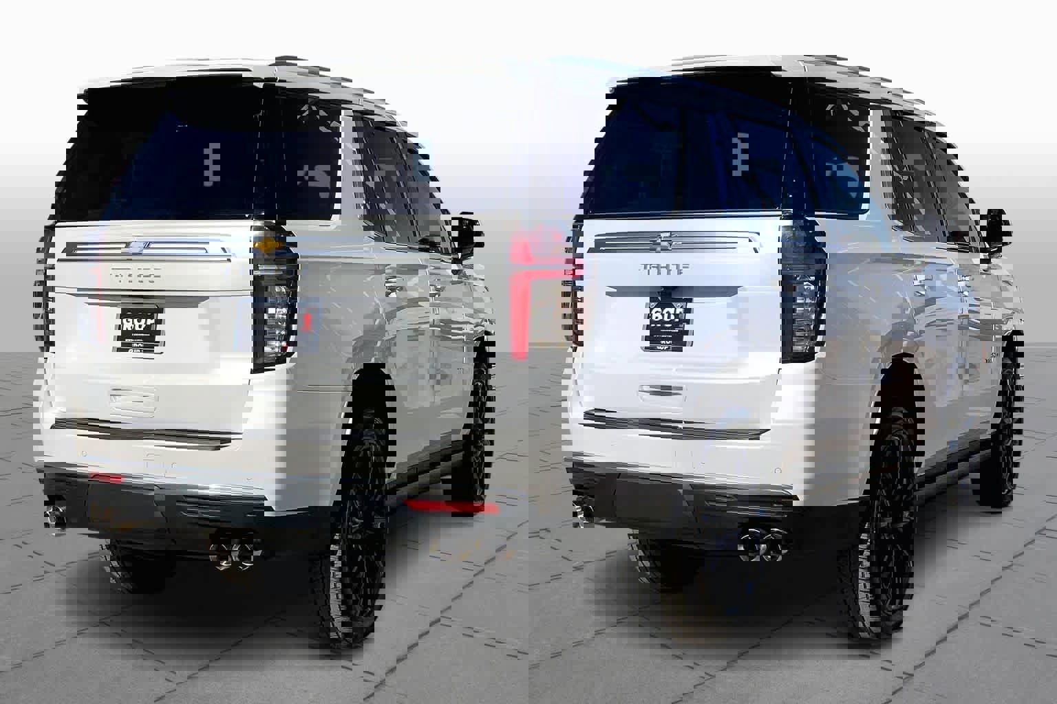 Used 2024 Chevrolet Tahoe High Country w/ Premium Package image 12