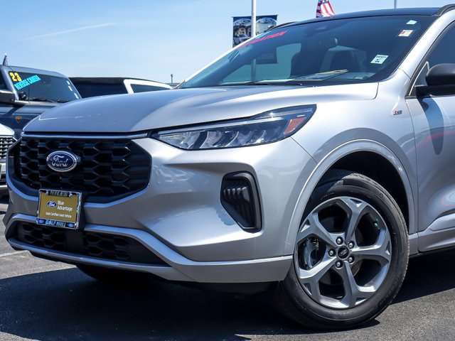 Certified 2024 Ford Escape ST-Line w/ Tech Pack #1 AWD/4WD image 2