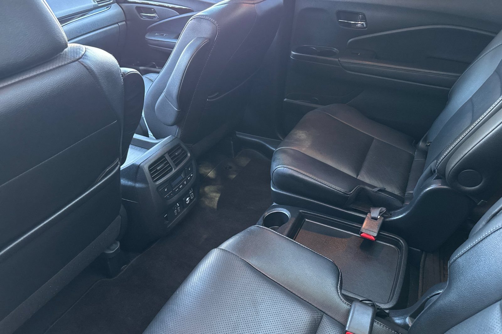 Used 2022 Honda Pilot Elite image 16