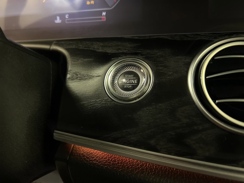 Used 2018 Mercedes-Benz E 300 E 300 image 18