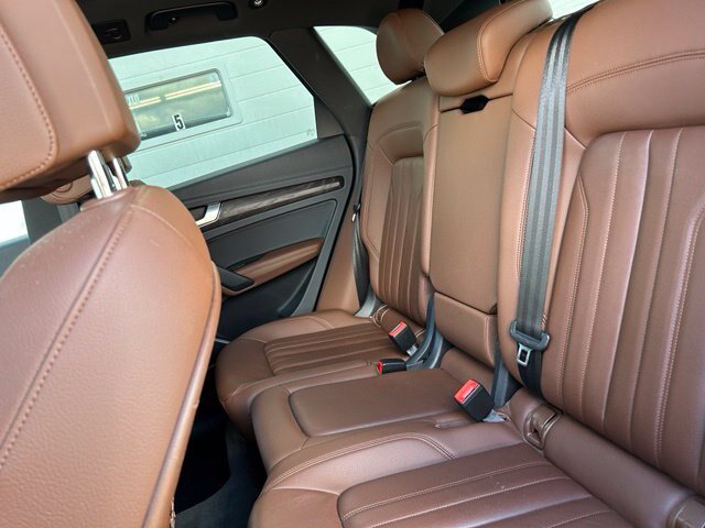Used 2019 Audi Q5 2.0T Premium Plus w/ Premium Plus Package AWD/4WD image 9