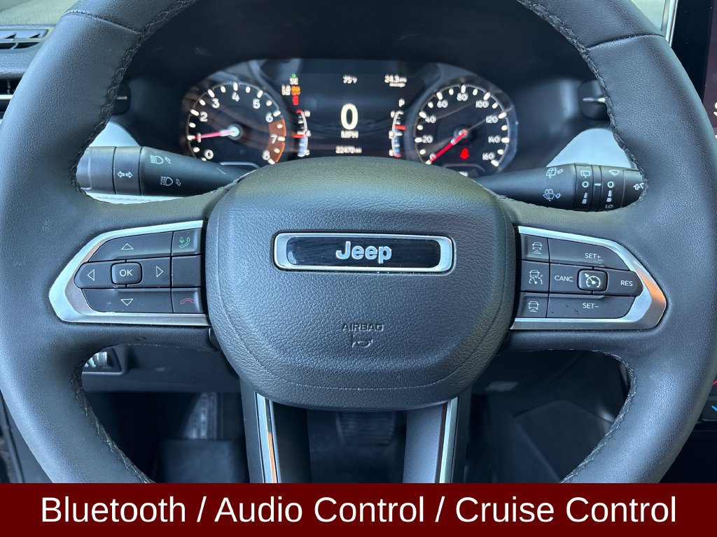 Used 2023 Jeep Compass Limited AWD/4WD image 15