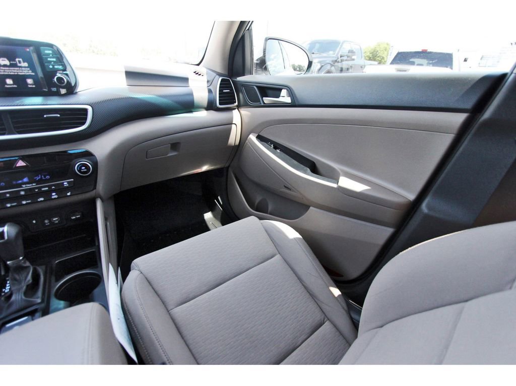 Used 2019 Hyundai Tucson Sport w/ Cargo Package FWD image 12