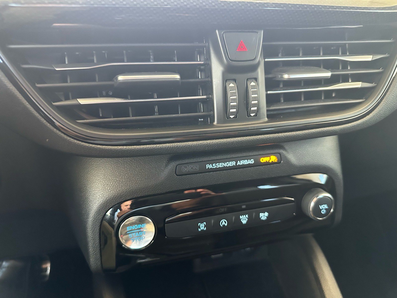 Certified 2024 Ford Escape ST-Line w/ Tech Pack #1 FWD image 35