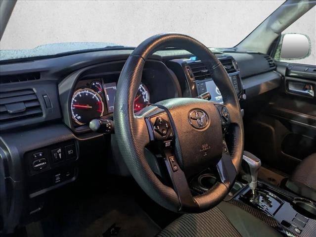 Used 2022 Toyota 4Runner TRD Off-Road image 10