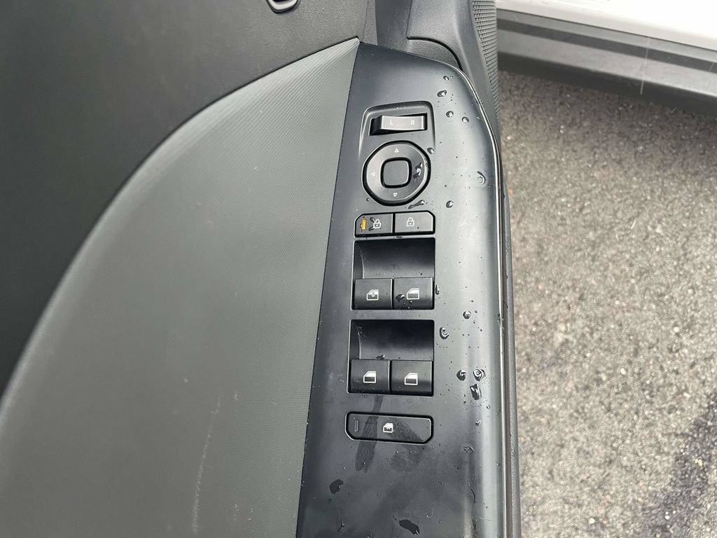 Used 2025 Kia K4 FWD image 16
