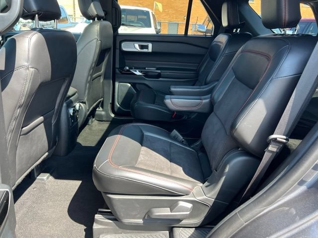 Certified 2024 Ford Explorer ST-Line w/ Class IV Trailer Tow Package AWD/4WD image 21