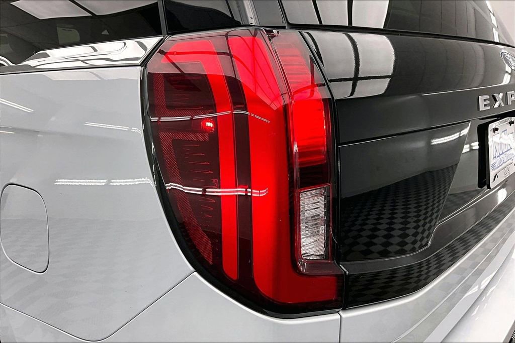 Certified 2025 Ford Expedition Max Active AWD/4WD image 31