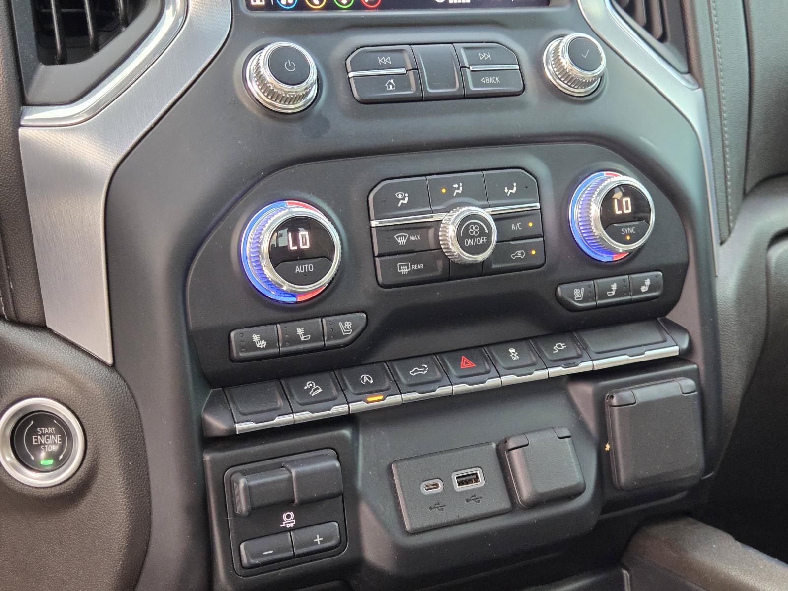 Used 2021 GMC Sierra 1500 SLT w/ SLT Convenience Package AWD/4WD image 29