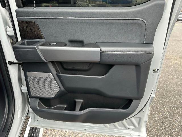 Certified 2025 Ford F250 Lariat w/ Chrome Package image 20