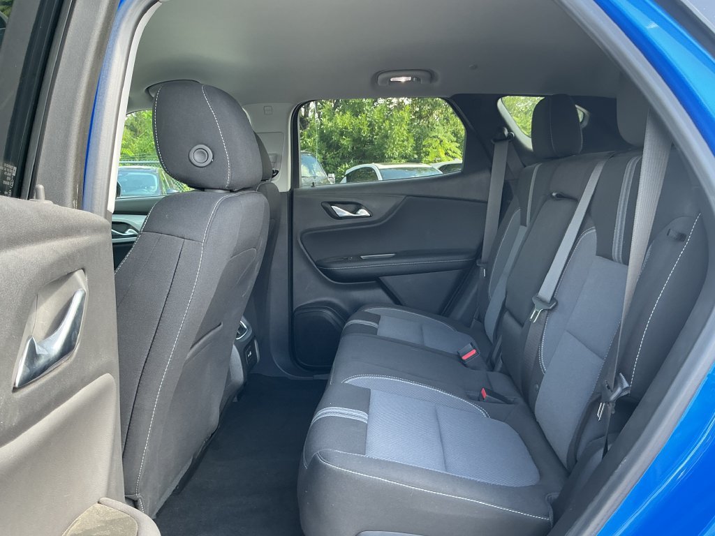 Used 2024 Chevrolet Blazer LT w/ Convenience Package FWD image 18