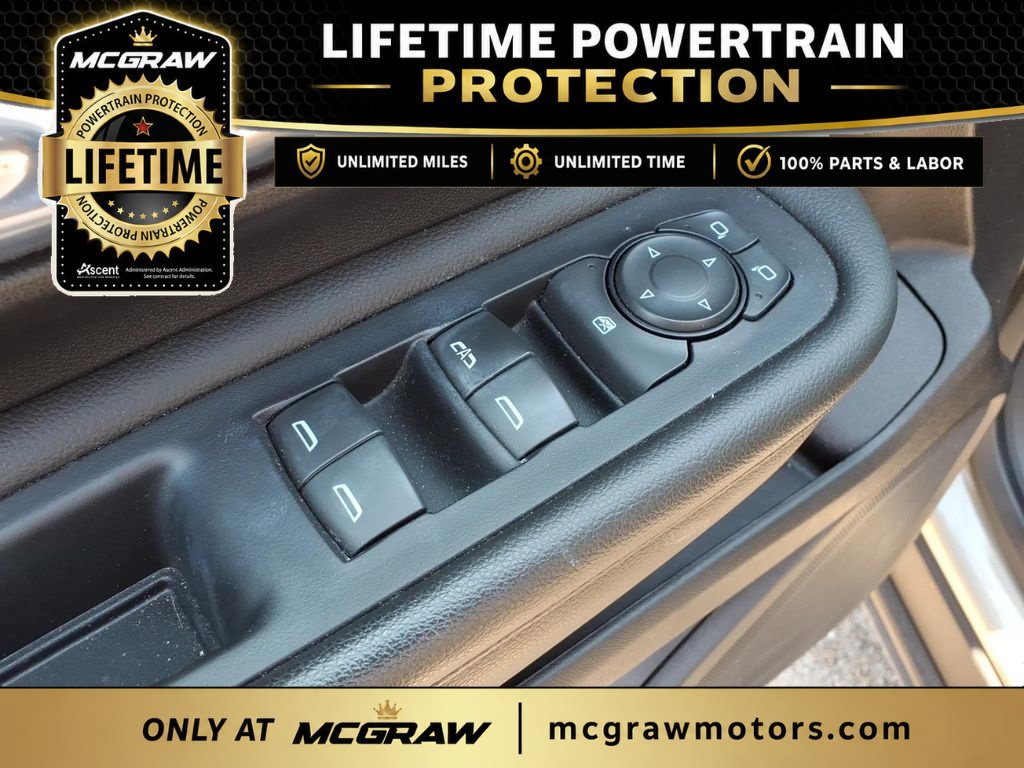 Used 2023 GMC Terrain SLE w/ Elevation Edition FWD image 10