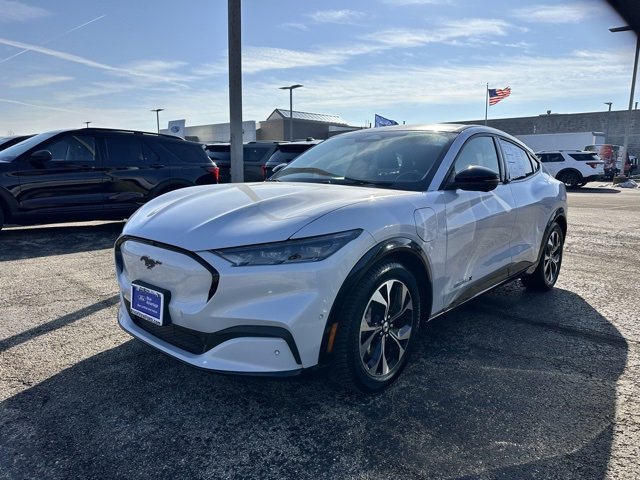 Certified 2021 Ford Mustang Mach-E Premium image 3
