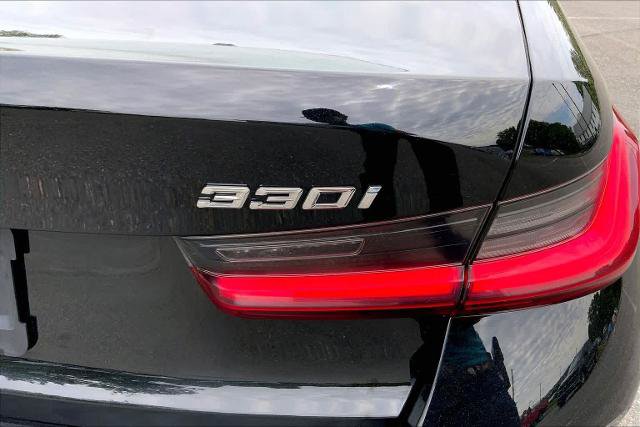 Used 2025 BMW 330i xDrive Sedan AWD/4WD image 10