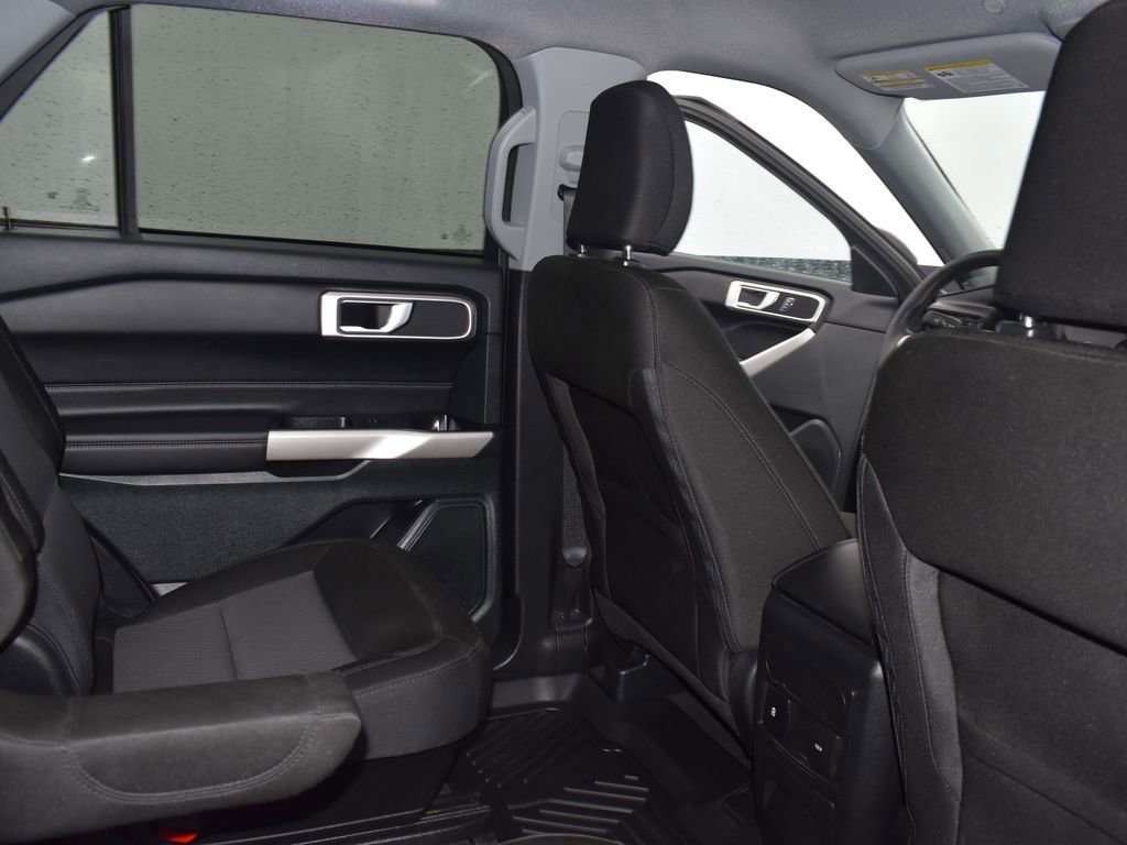 Certified 2024 Ford Explorer XLT w/ Class IV Trailer Tow Package image 24