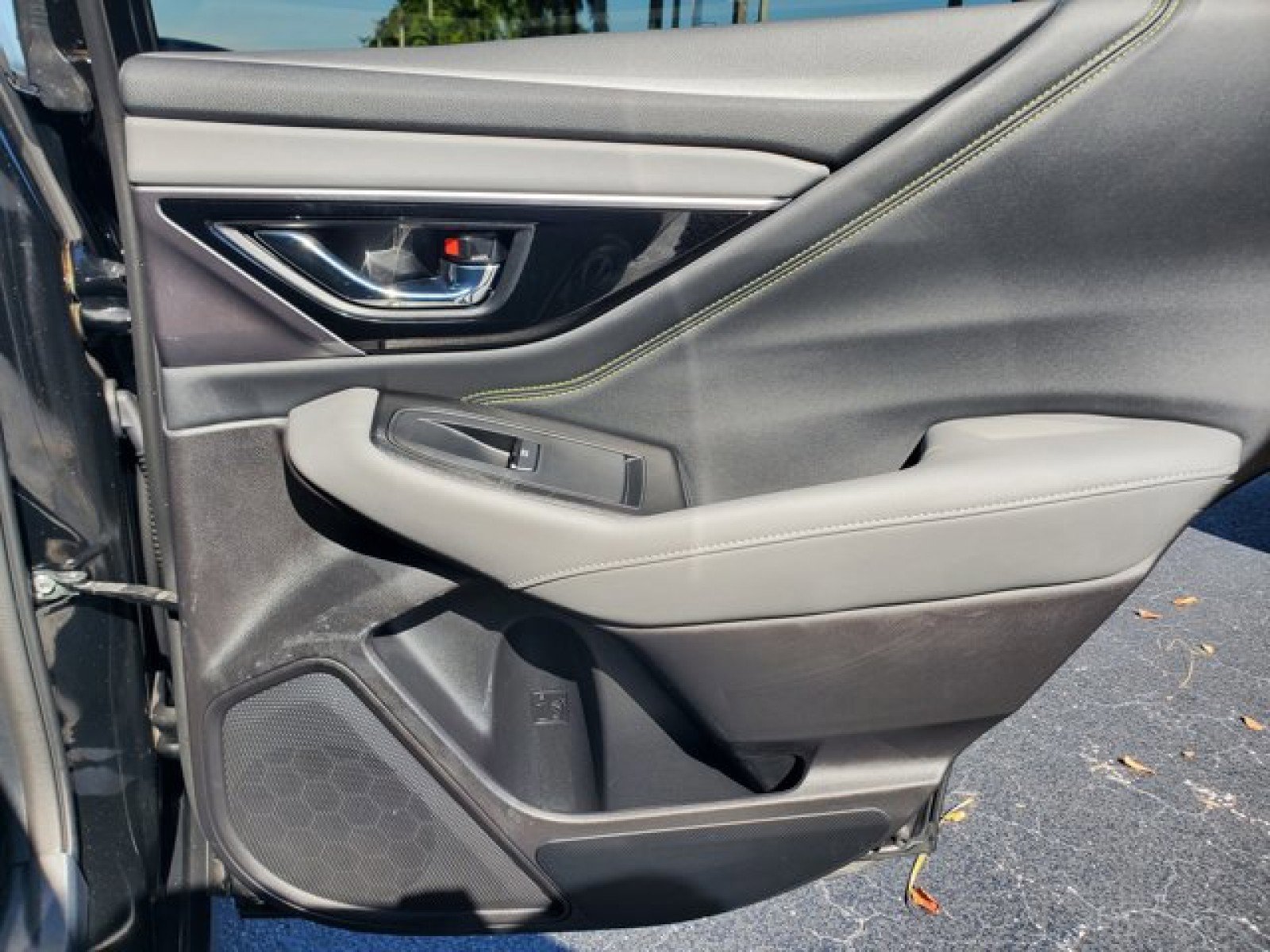 Used 2023 Subaru Outback Onyx Edition image 31