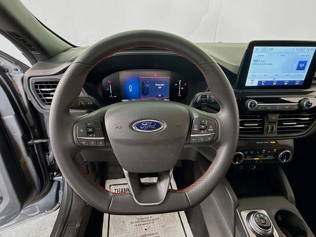 Certified 2025 Ford Escape ST-Line image 15