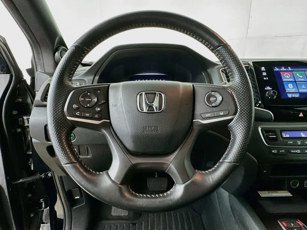 Used 2023 Honda Passport TrailSport image 16