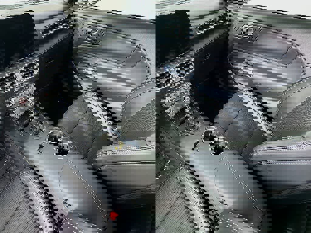 Certified 2024 Ford Mustang Premium image 10