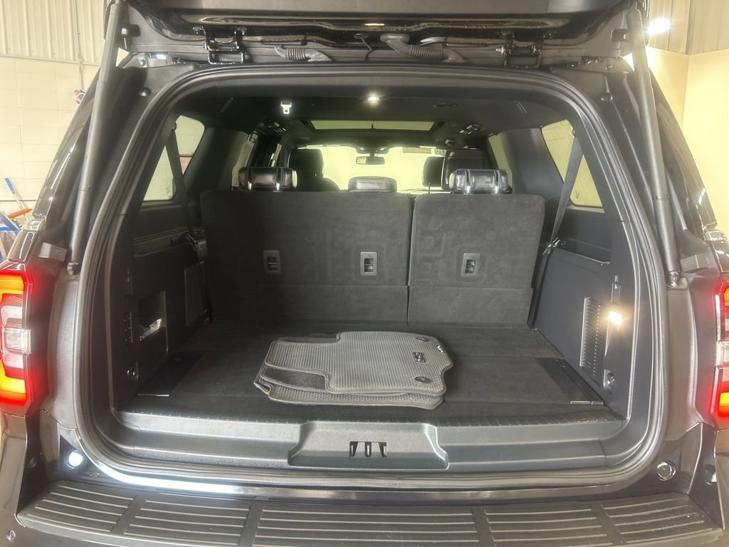 Certified 2022 Ford Expedition Max Platinum image 38
