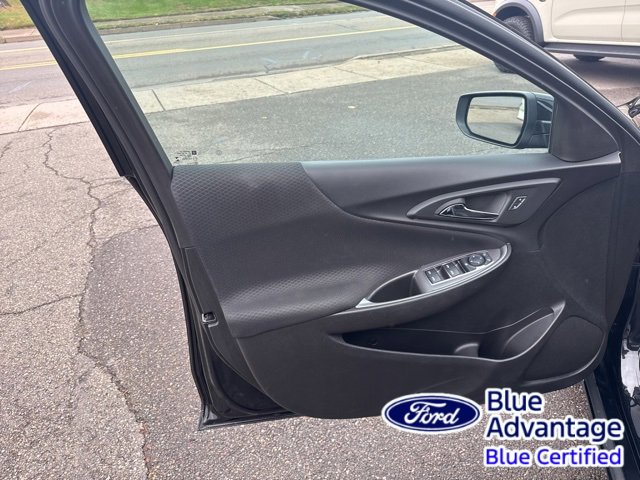 Used 2024 Chevrolet Malibu LT image 14