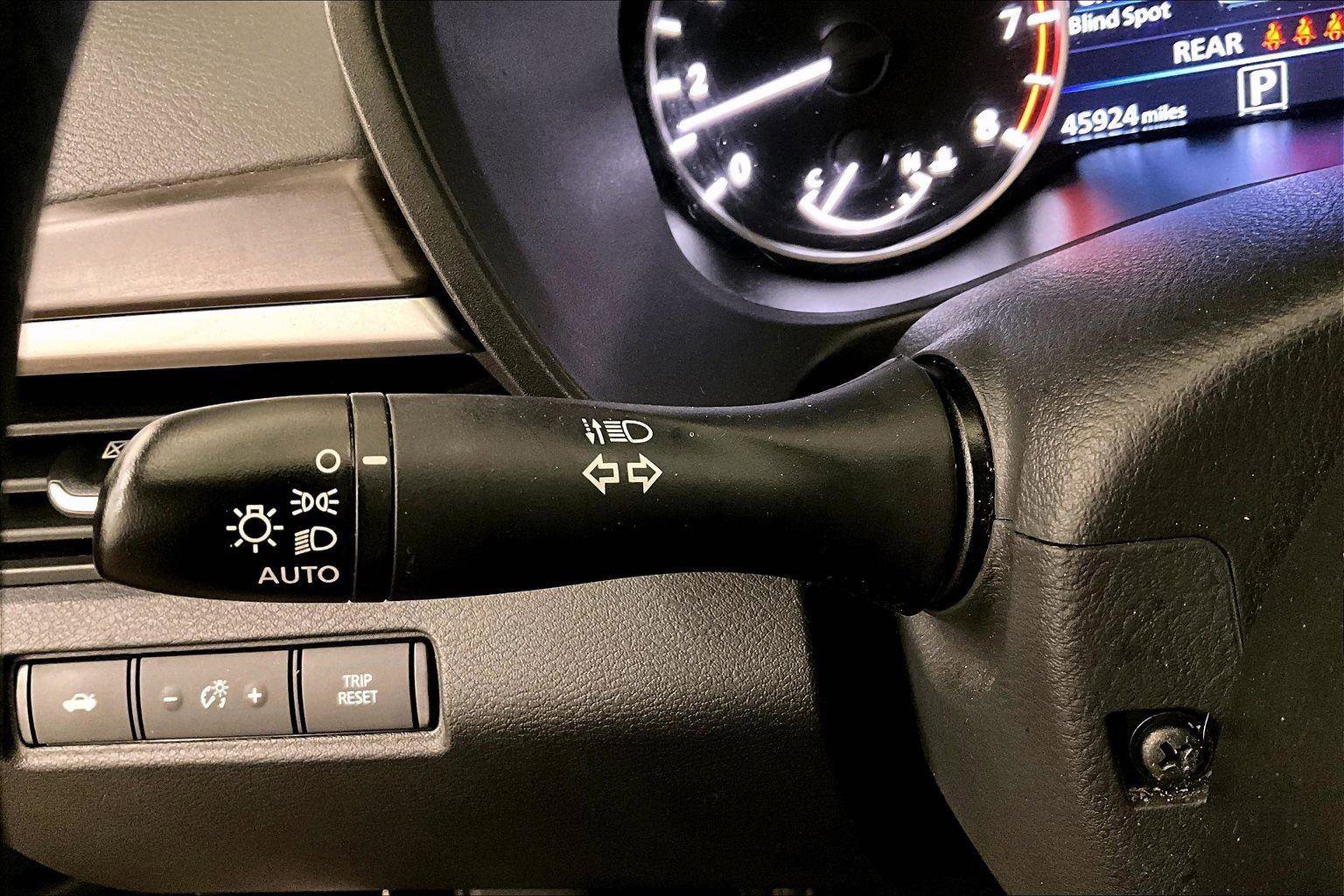 Used 2024 Nissan Altima 2.5 SV image 30