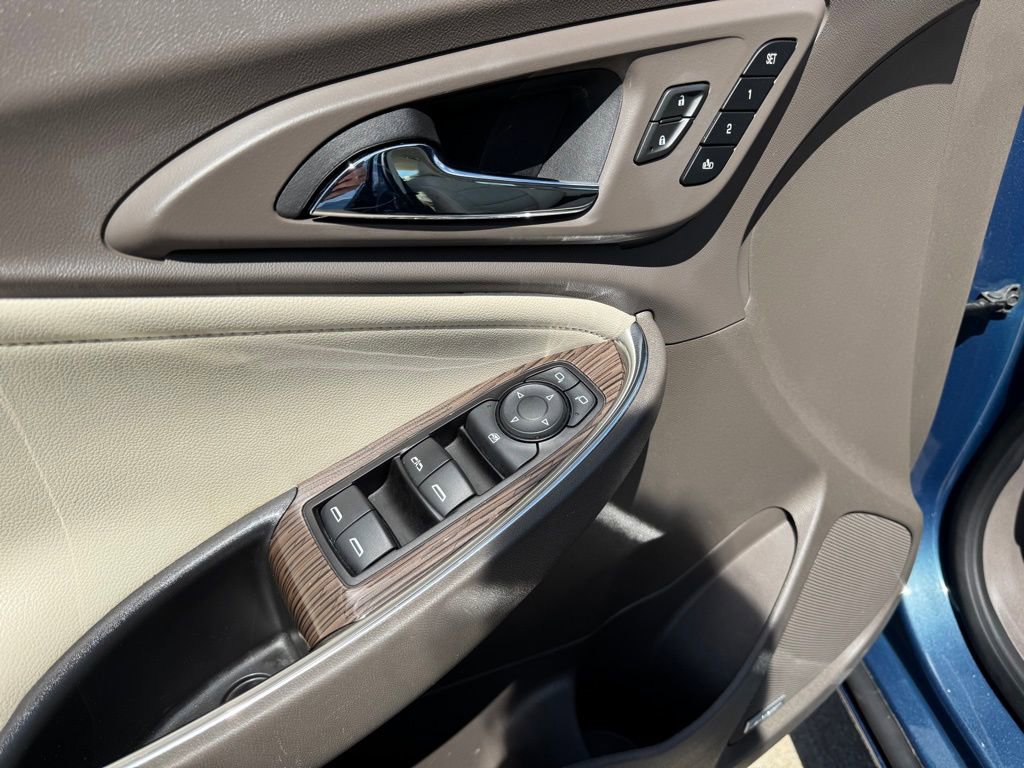 Used 2024 Chevrolet Malibu LT FWD image 11
