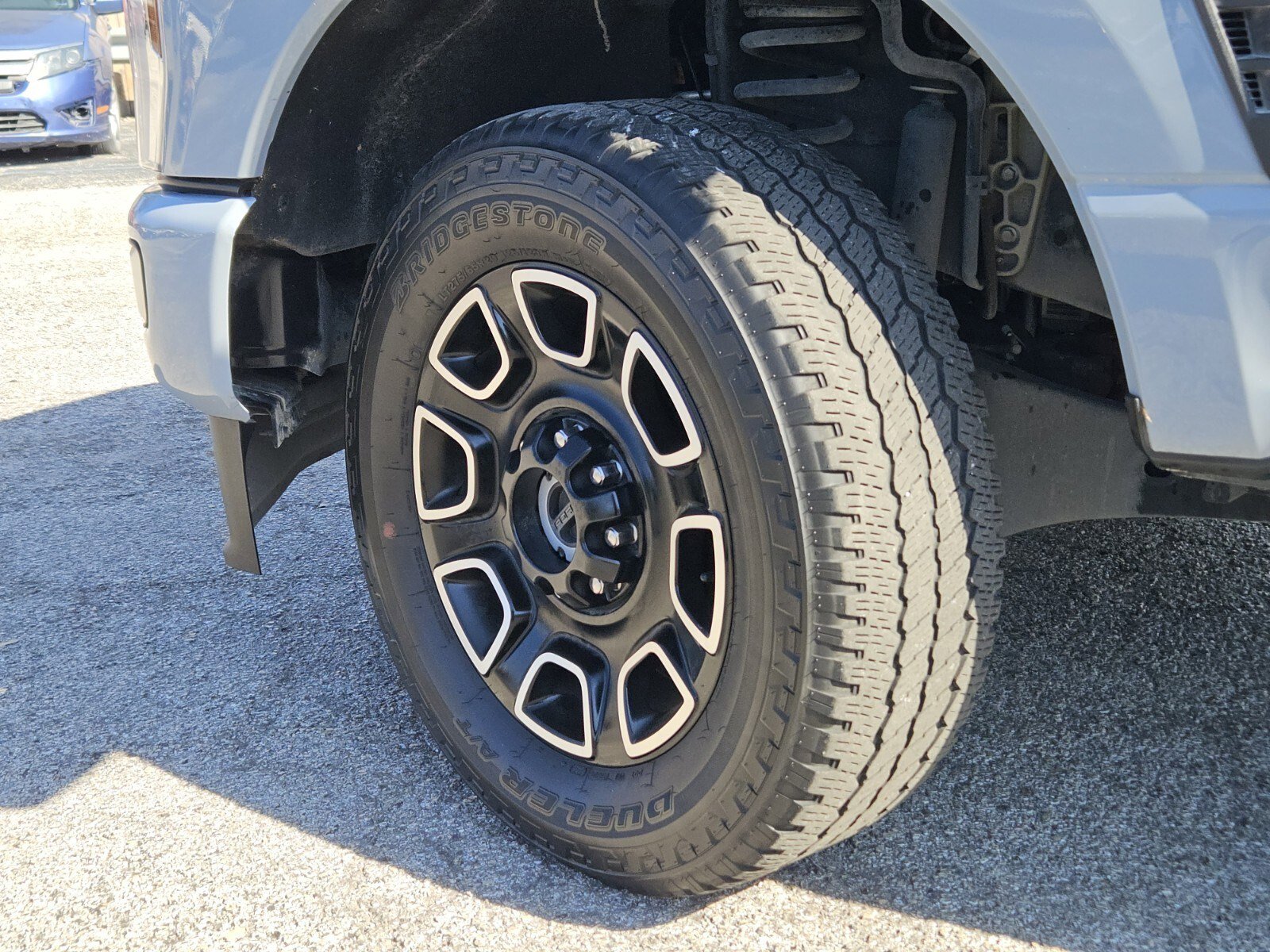 Certified 2024 Ford F250 Platinum w/ FX4 Off-Road Package image 34