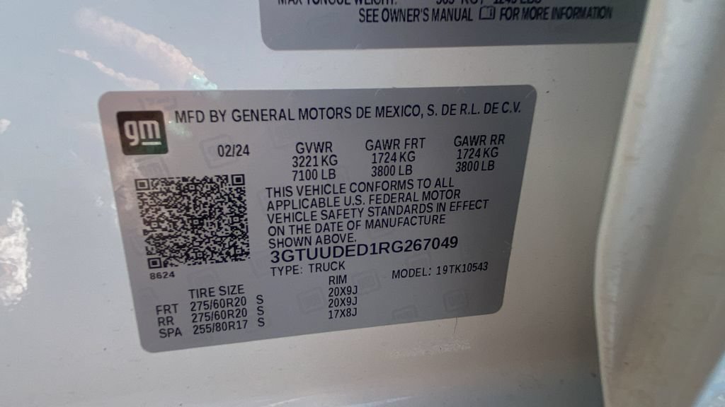 Used 2024 GMC Sierra 1500 SLT w/ SLT Premium Plus Package AWD/4WD image 26