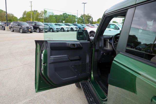 Certified 2025 Ford Bronco Outer Banks AWD/4WD image 16