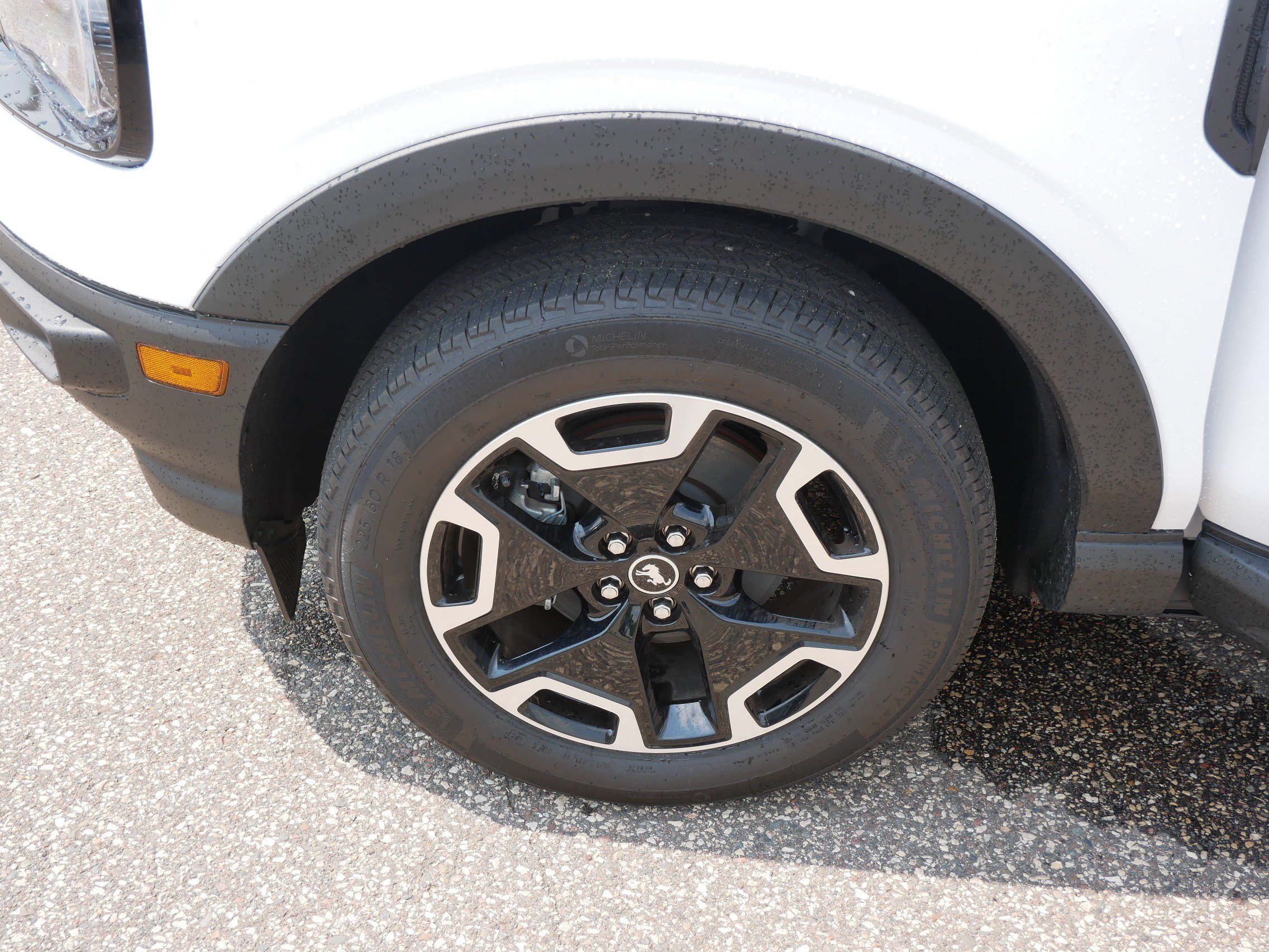 Certified 2023 Ford Bronco Sport Outer Banks AWD/4WD image 15