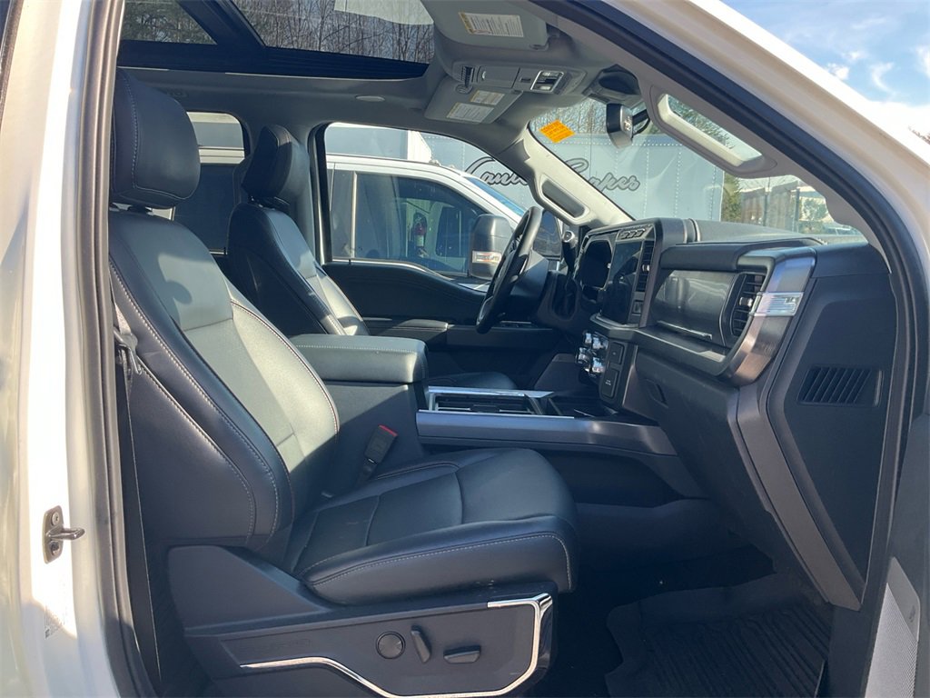 Certified 2024 Ford F350 Lariat w/ Lariat Ultimate Package image 8