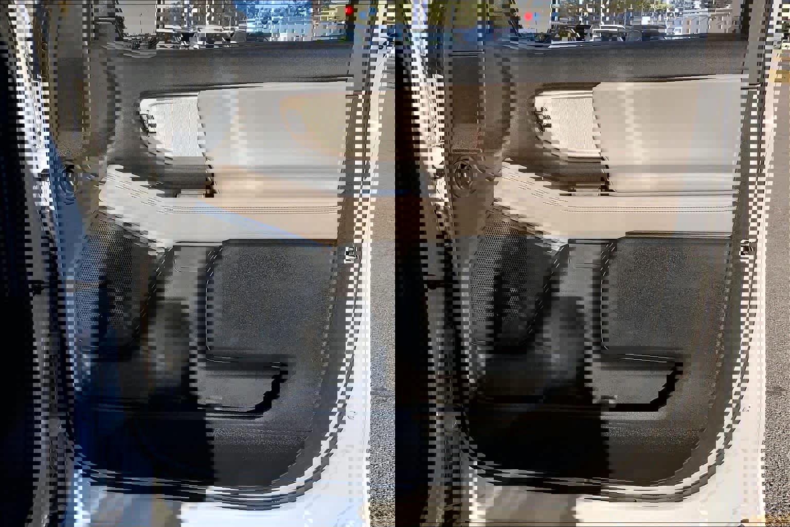 Certified 2025 Ford Expedition Active image 23