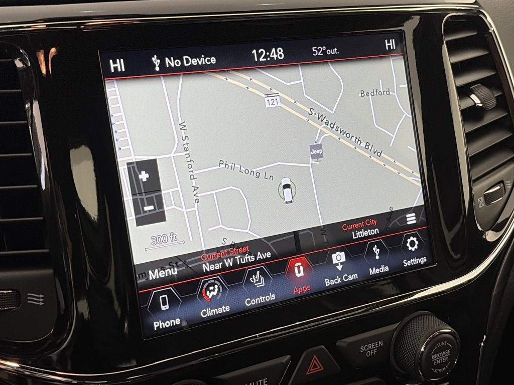 Used 2022 Jeep Grand Cherokee Laredo X image 20