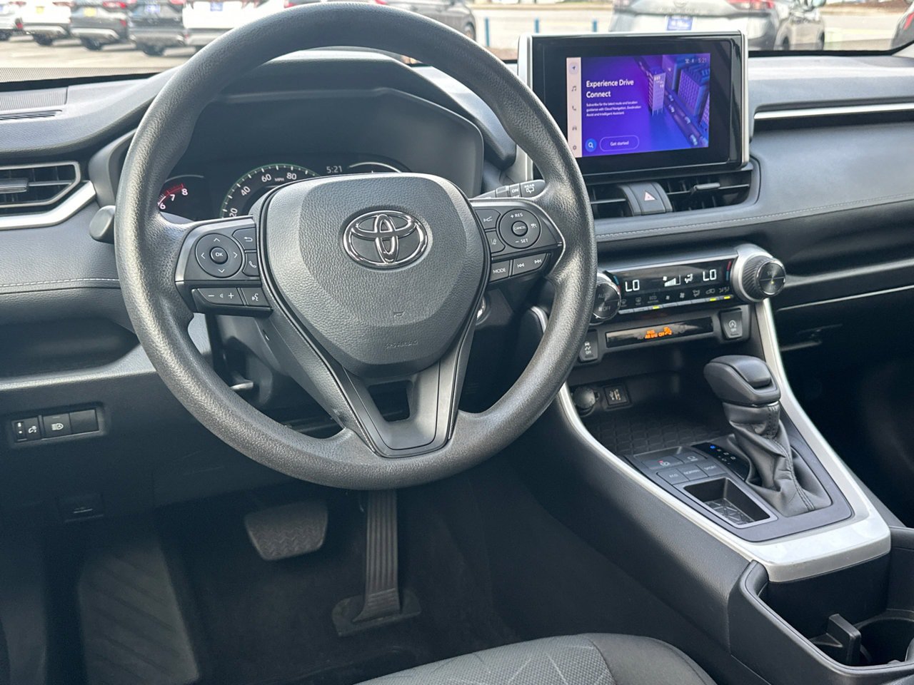 Used 2024 Toyota RAV4 XLE FWD image 24