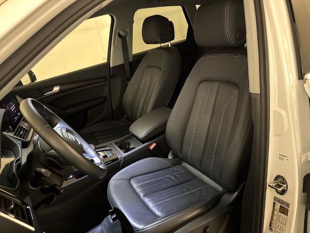 Used 2023 Audi Q5 2.0T Premium w/ Convenience Package AWD/4WD image 18