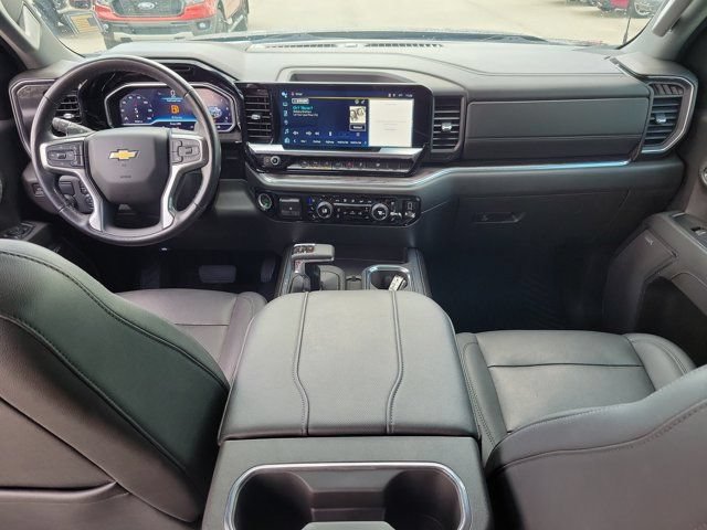 Used 2023 Chevrolet Silverado 1500 LTZ RWD image 18