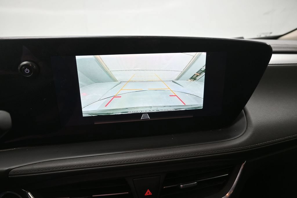 Used 2025 Buick Encore GX Sport Touring FWD image 3