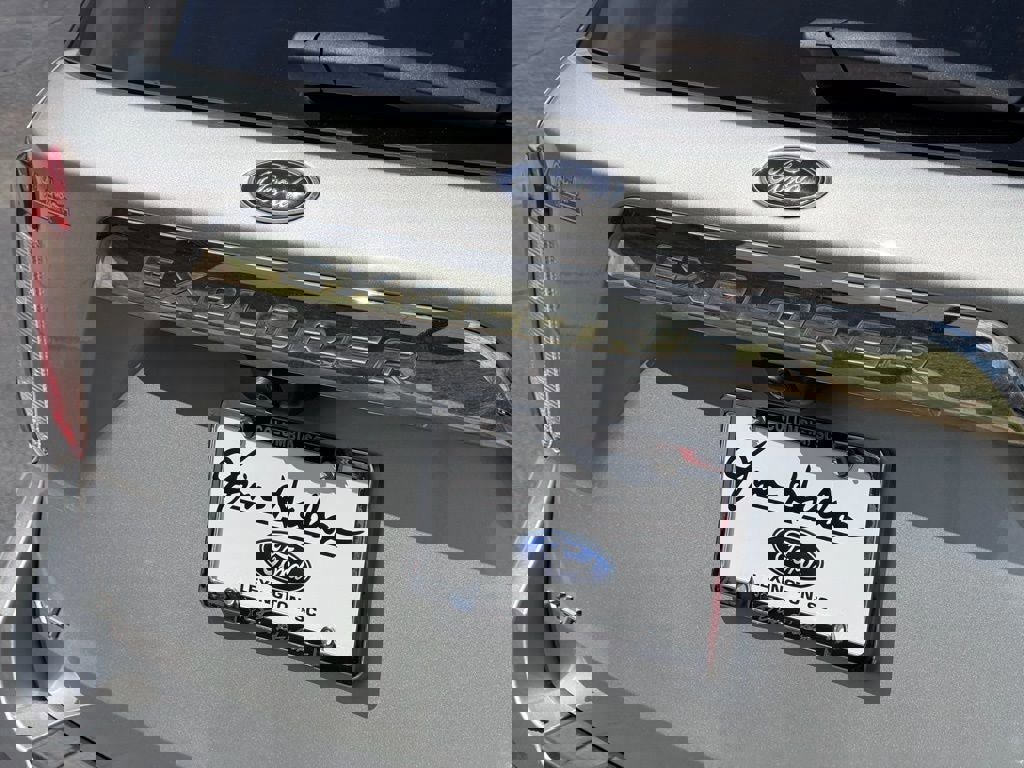 Certified 2022 Ford Explorer XLT w/ Equipment Group 202A image 16