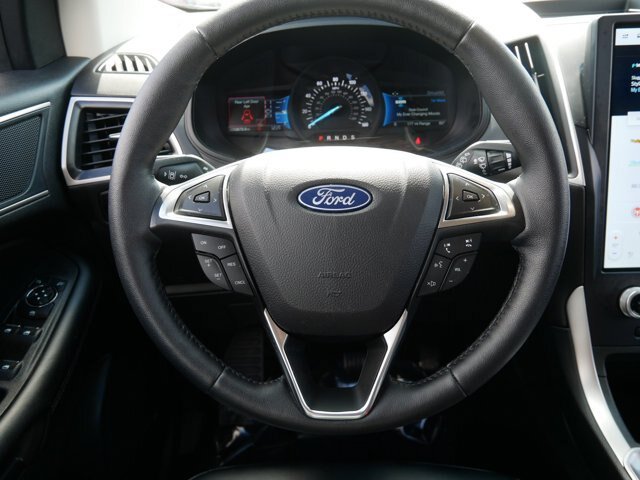 Certified 2024 Ford Edge SEL w/ Convenience Package AWD/4WD image 15