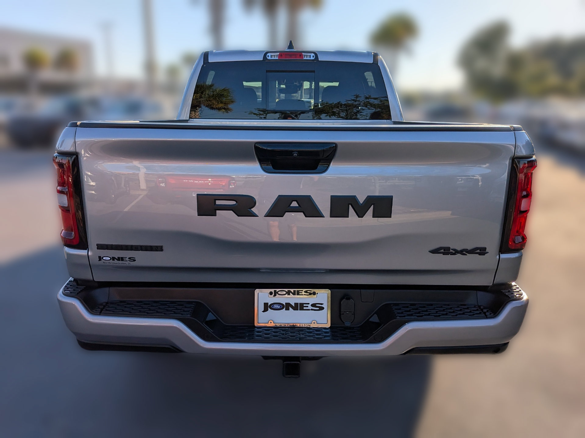 Used 2025 RAM 1500 Big Horn AWD/4WD image 4