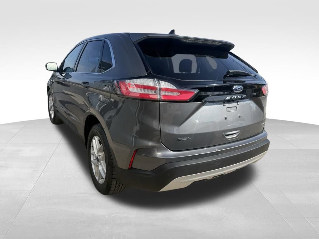 Certified 2021 Ford Edge SEL image 3