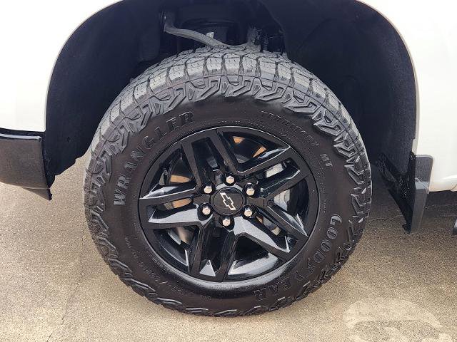 Used 2024 Chevrolet Silverado 1500 Custom Trail Boss AWD/4WD image 9