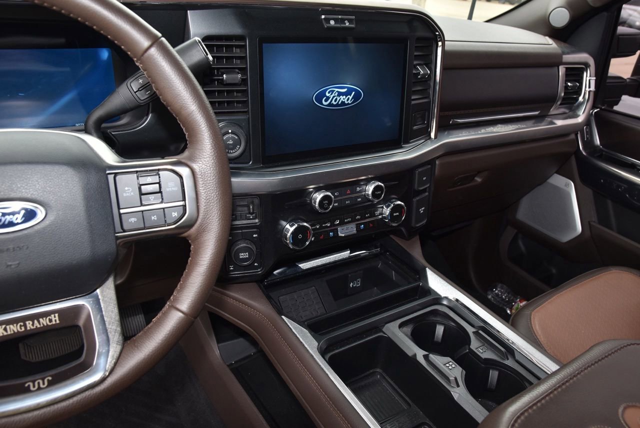 Certified 2025 Ford F250 King Ranch AWD/4WD image 9