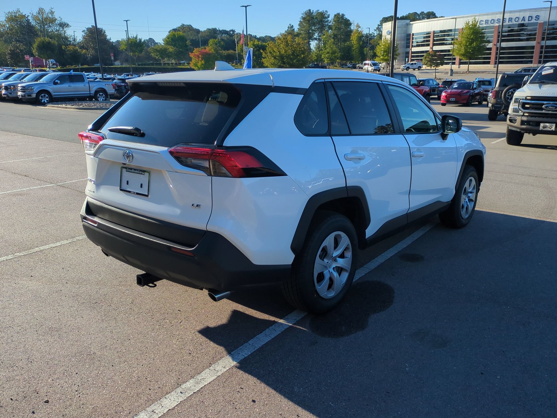 Used 2024 Toyota RAV4 LE FWD image 4